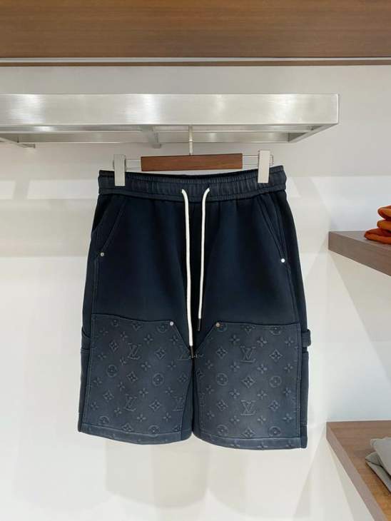 Picture of LV Short Pants _SKULVM-3XLxetr7118370